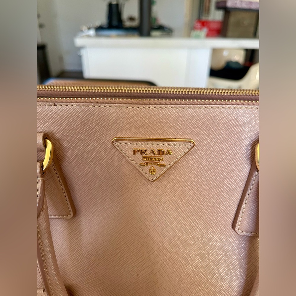 Prada Galleria Saffiano pink cream medium cross body bag - Picture 4 of 12